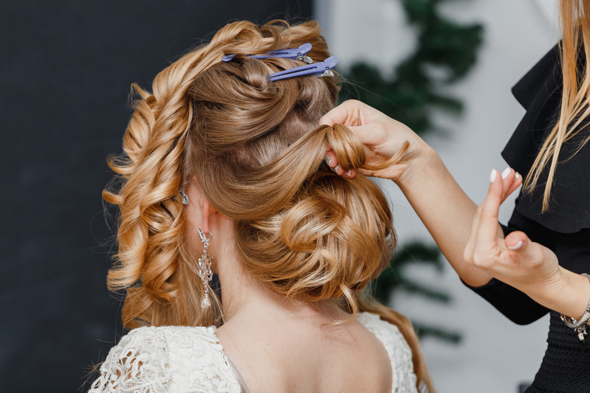 Bruidskapsel-windproof,-dansproof-en-fotoproof