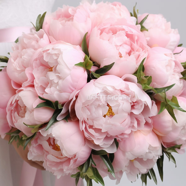 Pioenrozen in jouw bruidsboeket en de corsages